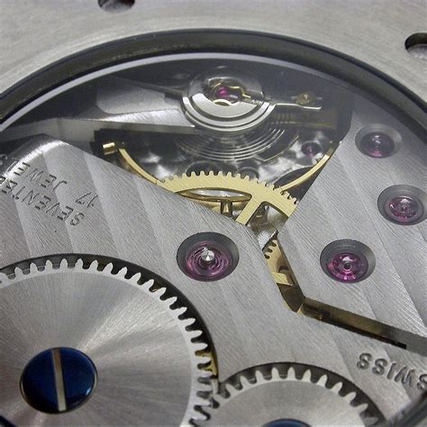 how long to learn watchmaking.